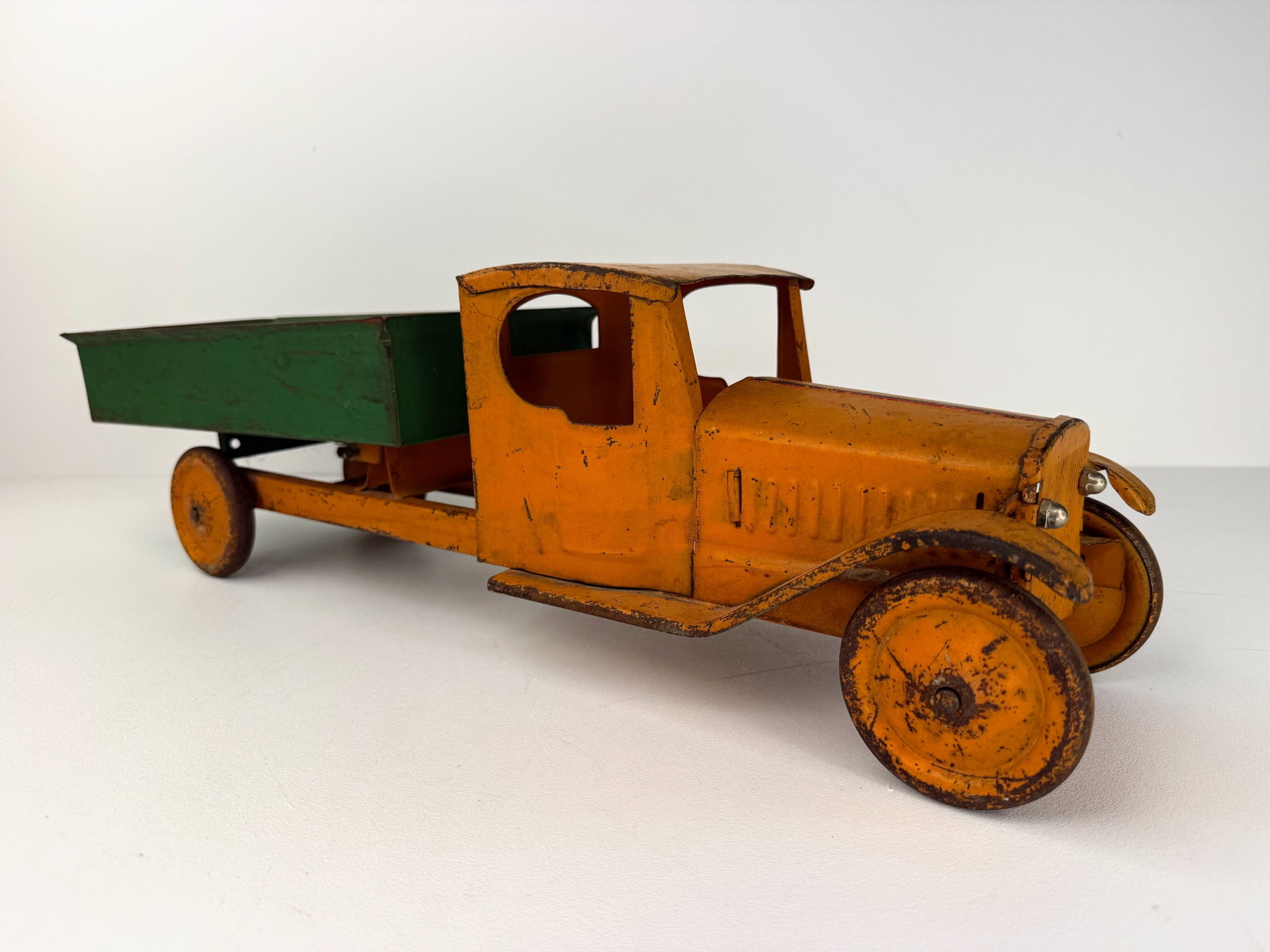Repainted 1920s Buddy L Pressed Steel Dump Truck (1 of 9)