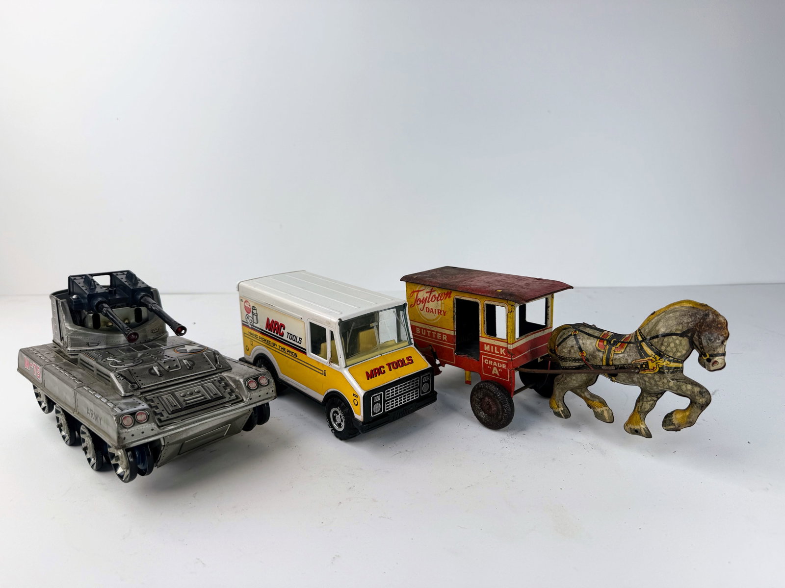 Lot of three miscellaneous toys (1 of 4)