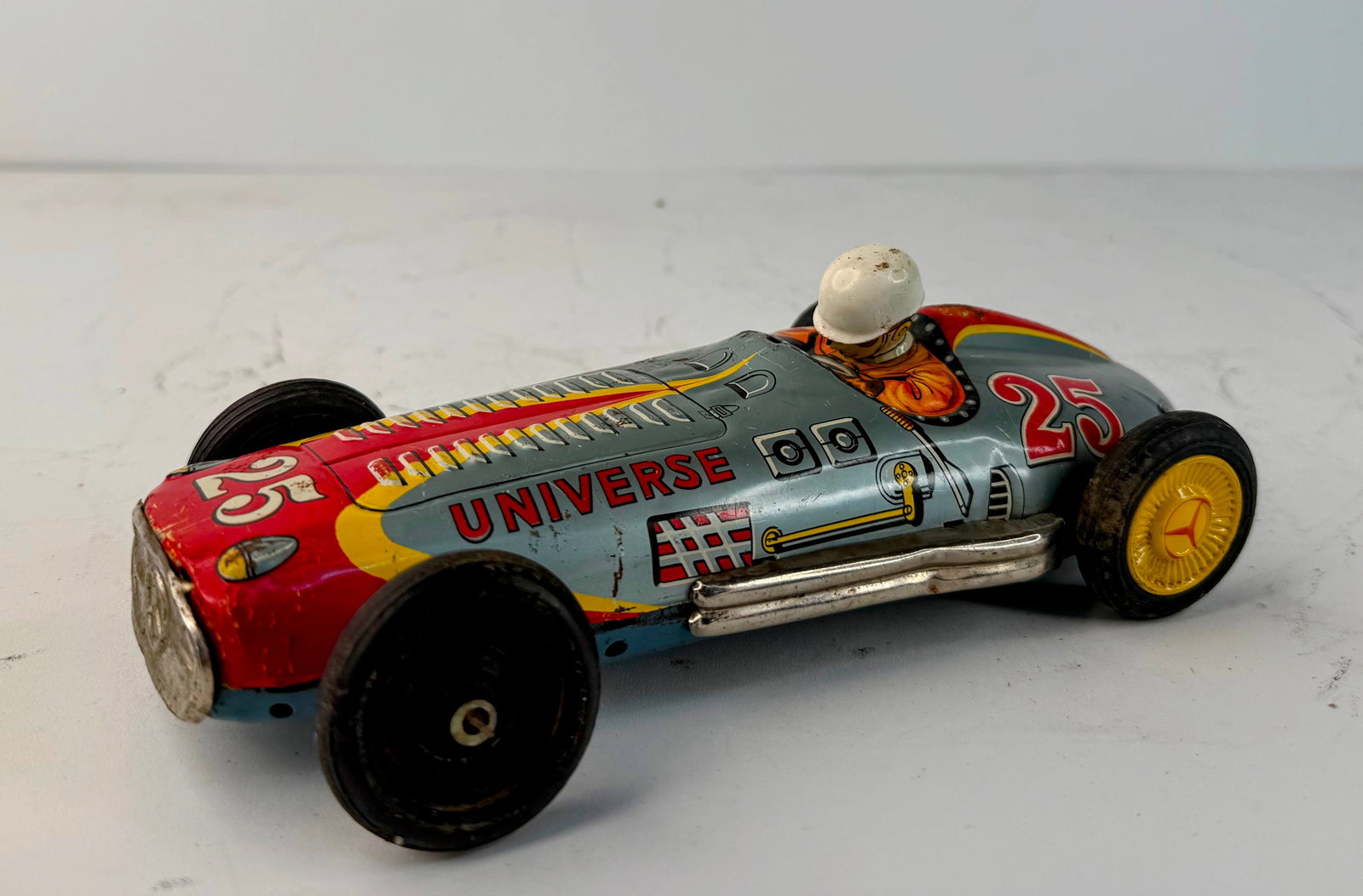 1950/60s Yonezawa Japan Tin Litho car (1 of 6)