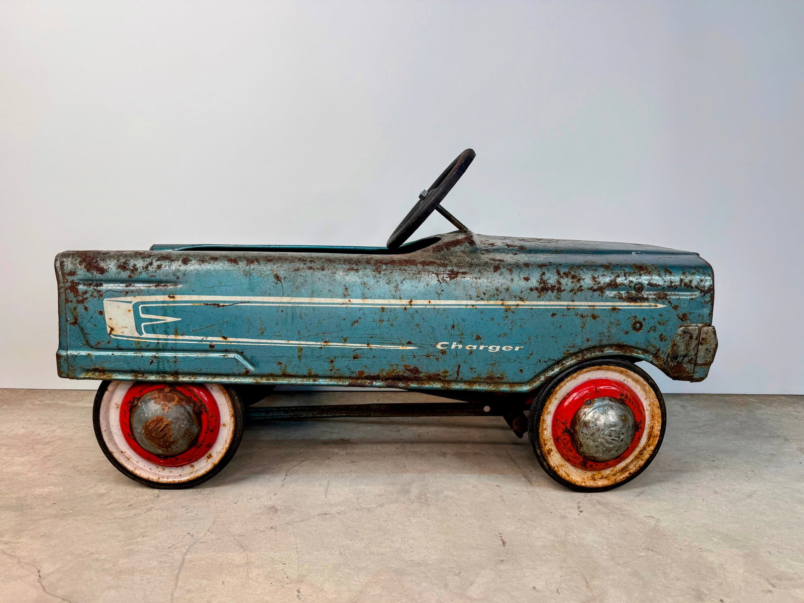 1960s Murray Chager Pedal Car (1 of 8)
