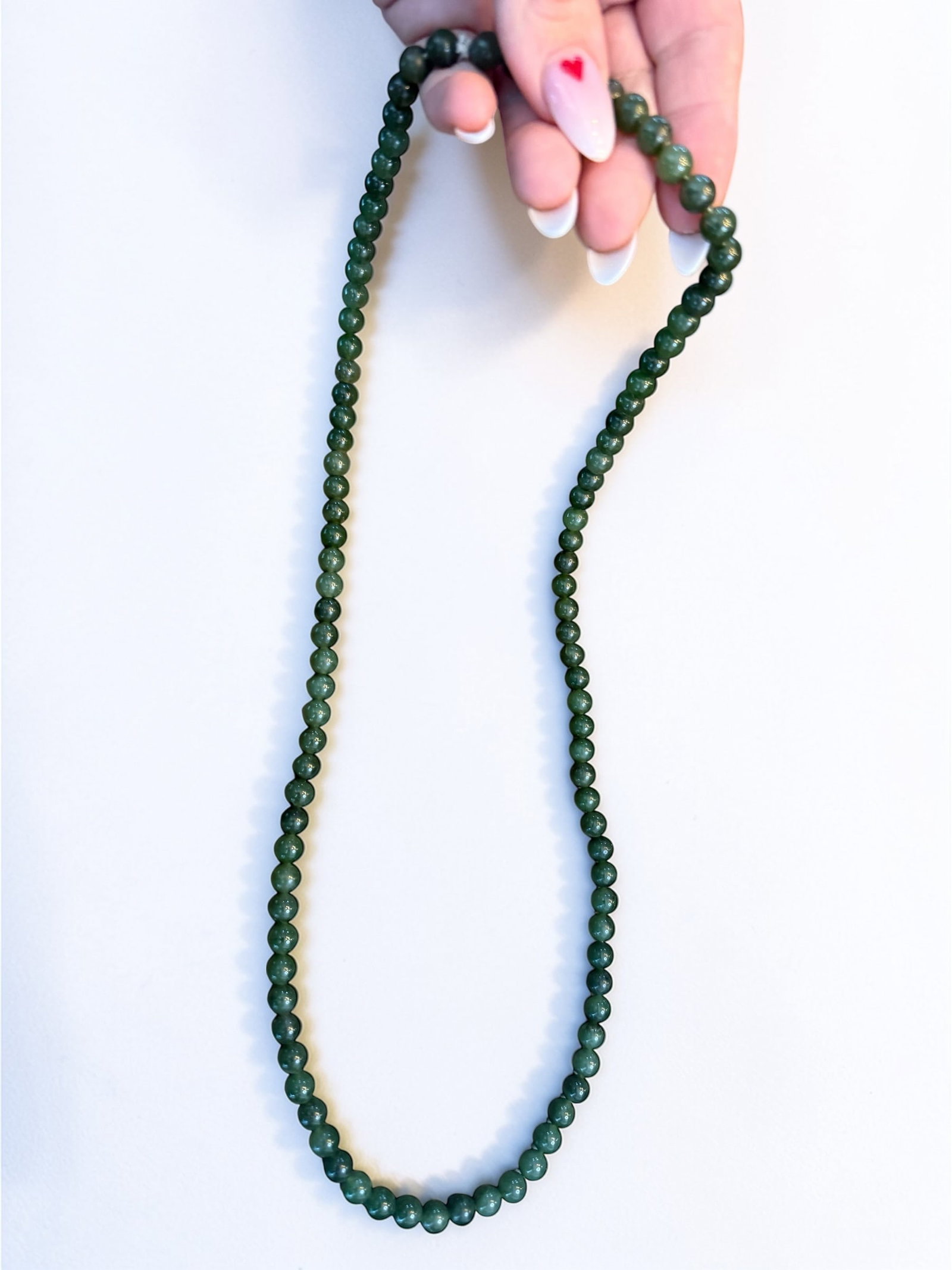 Vintage Jade Nephrite Beaded Necklace 32 Inches (8mm Beads) 81 Grams (1 of 11)