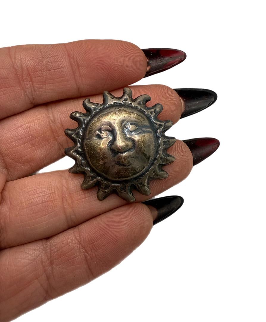 Vintage Mexican Sterling Silver Large Sun Clip Pin Hallmark Stamp on Back 1.5"; 4 GRAMS (1 of 7)