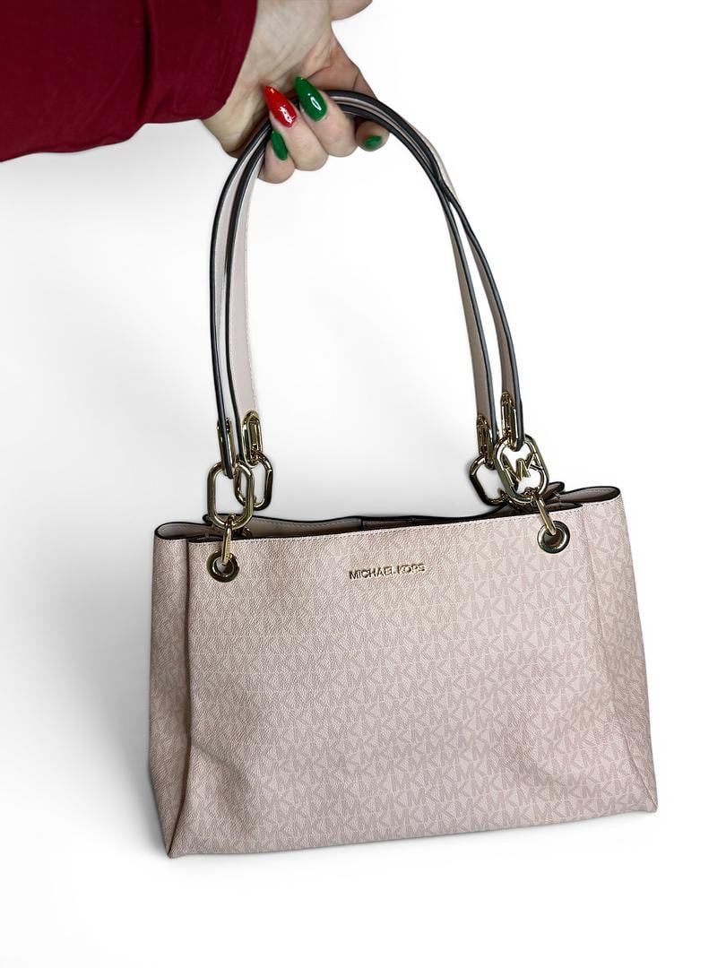 Michael Kors TRISHA DK Powder Blush Large Triple Gusset Shoulder Bag Leather Brand New with Tags: LOT 40 Michael Kors; TRISHA DK Powder Blush Large Triple Gusset Shoulder Bag Leather NWOT MSRP $628.00 SKU 196163068701