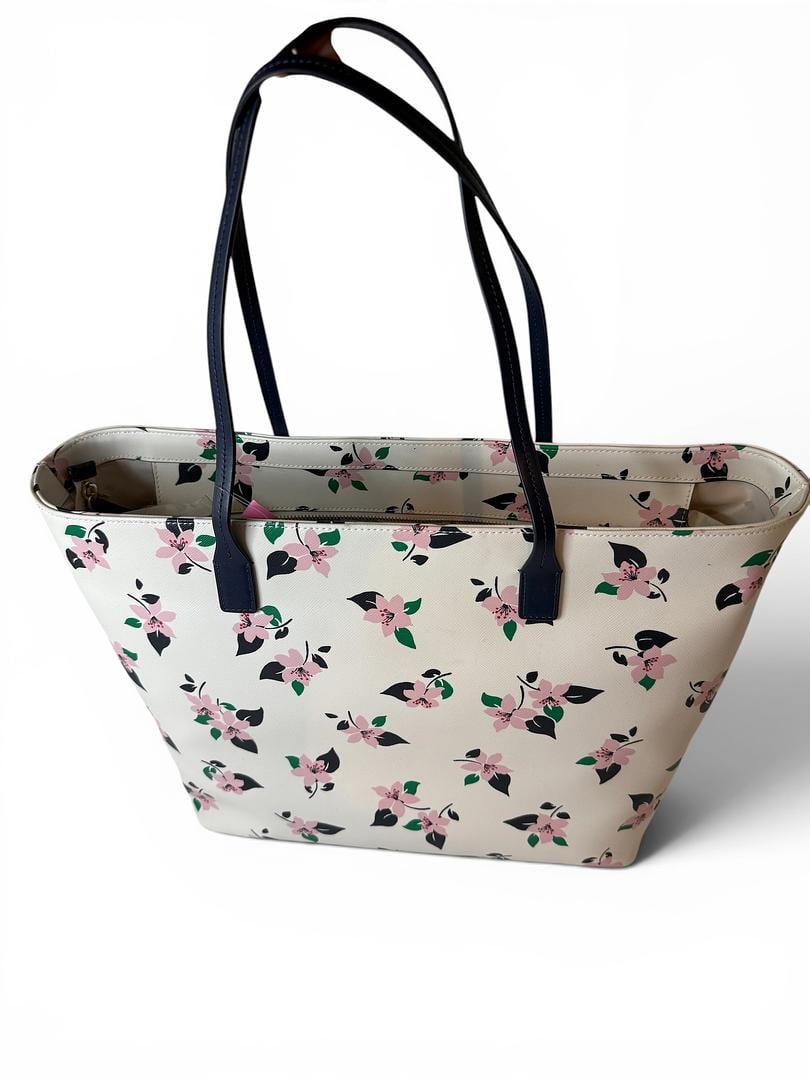 Kate Spade Womens Margareta Tropical Printe Cream Multi CU3 Shore Street Care Card Included Brand: LOT 79 Kate Spade; Style# KB020 Women’s Margareta Tropical Printe Cream Multi (250) CU3 Shore Street NWOT MSRP $359.00 UPC 196021218620; Included: Care Card
