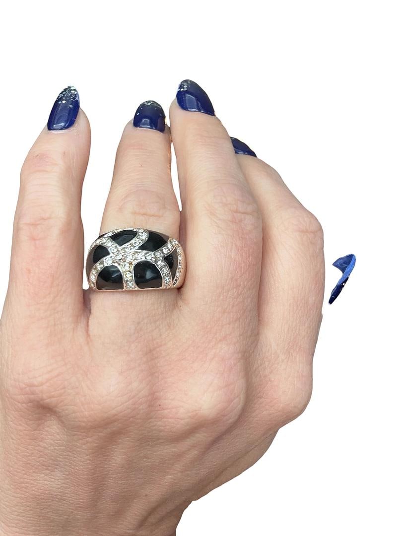 Vintage Preloved Silver toned and enameled Womens South Moon Domed Ring with CZ Chanel Patterns Size (1 of 5)