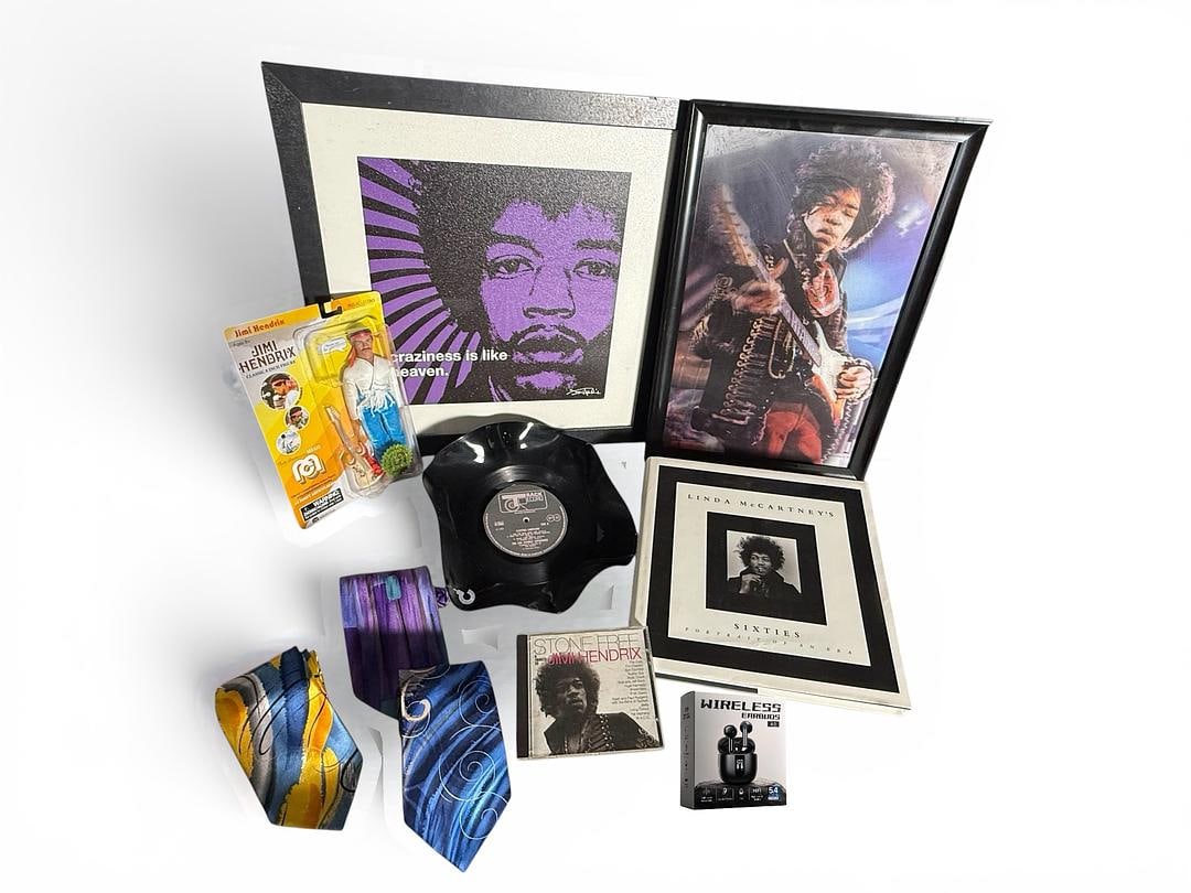 Jimi Hendrix Memoribilia Gift Bundle Music Ear Buds Action Figure Art Neckties (1 of 8)