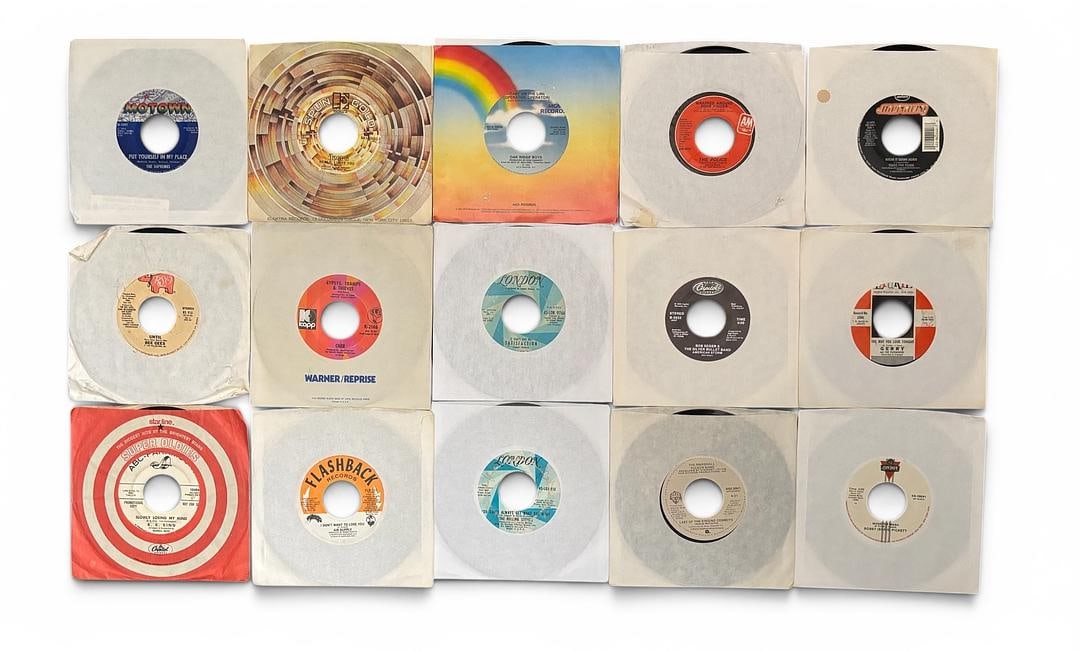Lot of 15 Rare and High Value 45rpm Vinyl Records The Rolling Stones BB King Air Supply BeeGees The (1 of 5)