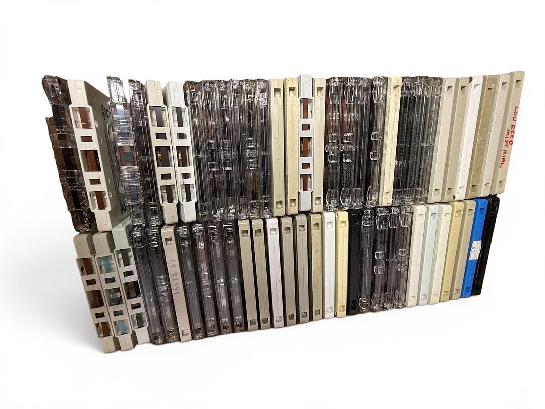 Vintage Assortment of 39 Cassette Tapes with NO cases and NO J cards FULL LIST Iggy Pop Journey: Vintage Assortment of 39 Cassette Tapes with NO cases and NO J cards FULL LIST. These were inspected and do appear to be original Cassettes they do not appear to be copies or dubs. Most have been visu