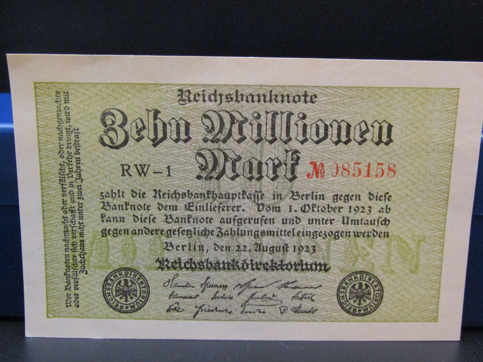 1923 German Tough Post WWI Currency - 1 Million Mark Note. Crisp, UNC (1 of 2)