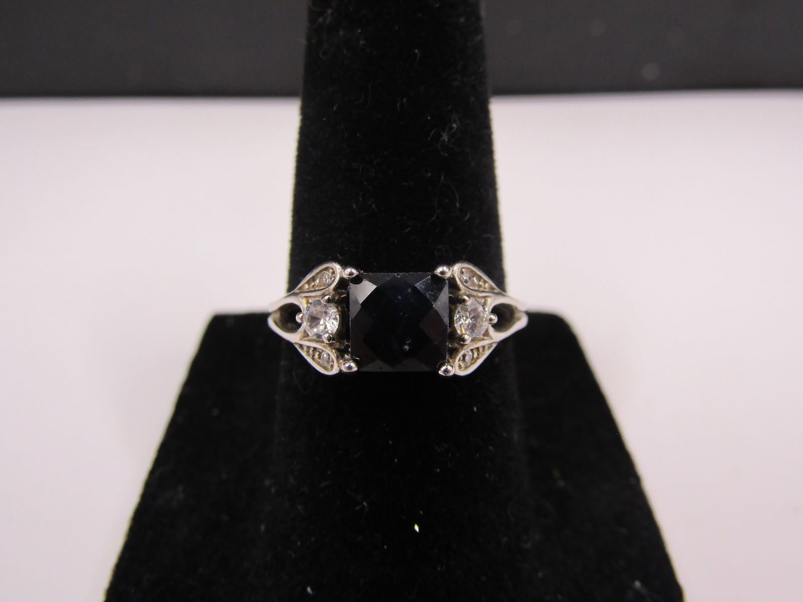Sterling Silver Size 6 Black Onyx/CZ ring: Sterling Silver Size 6 Black Onyx/CZ ring Condition Yes, we will ship this item, we provide in house shipping to save our customers money. S&H fees and insurance will be added to your invoice. If you