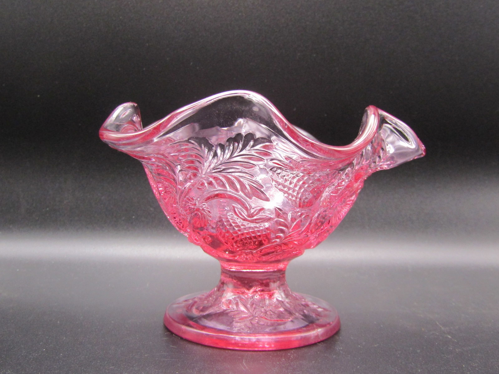 Vintage Fenton Pink Inverted Strawberry Ruffled Edge Compote. 3': Vintage Fenton Pink Inverted Strawberry Ruffled Edge Compote. 3" Condition Yes, we will ship this item, we provide in house shipping to save our customers money. S&H fees and insurance will be added t