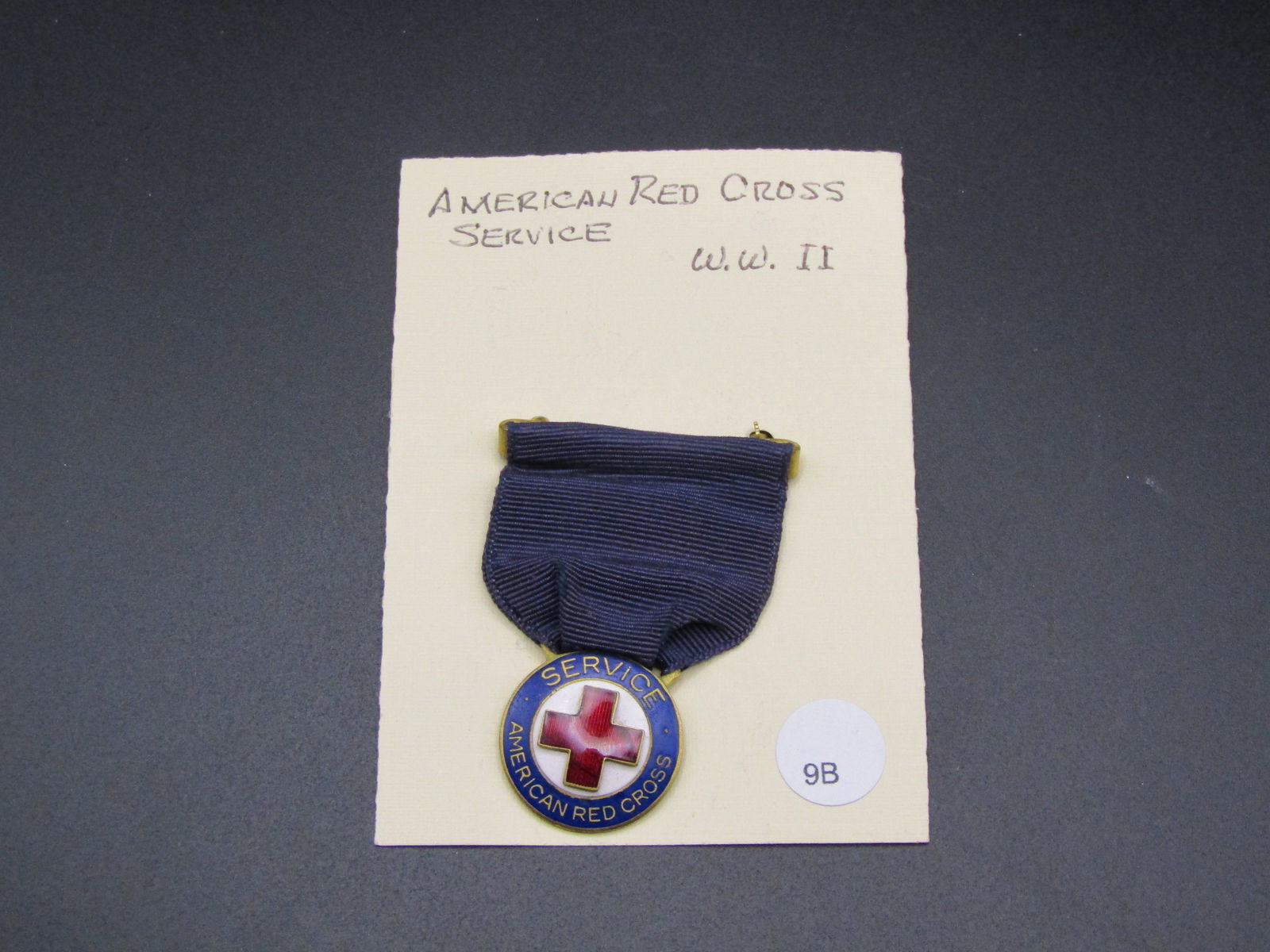 Vintage WWII Era American Red Cross Service Pin (1 of 3)