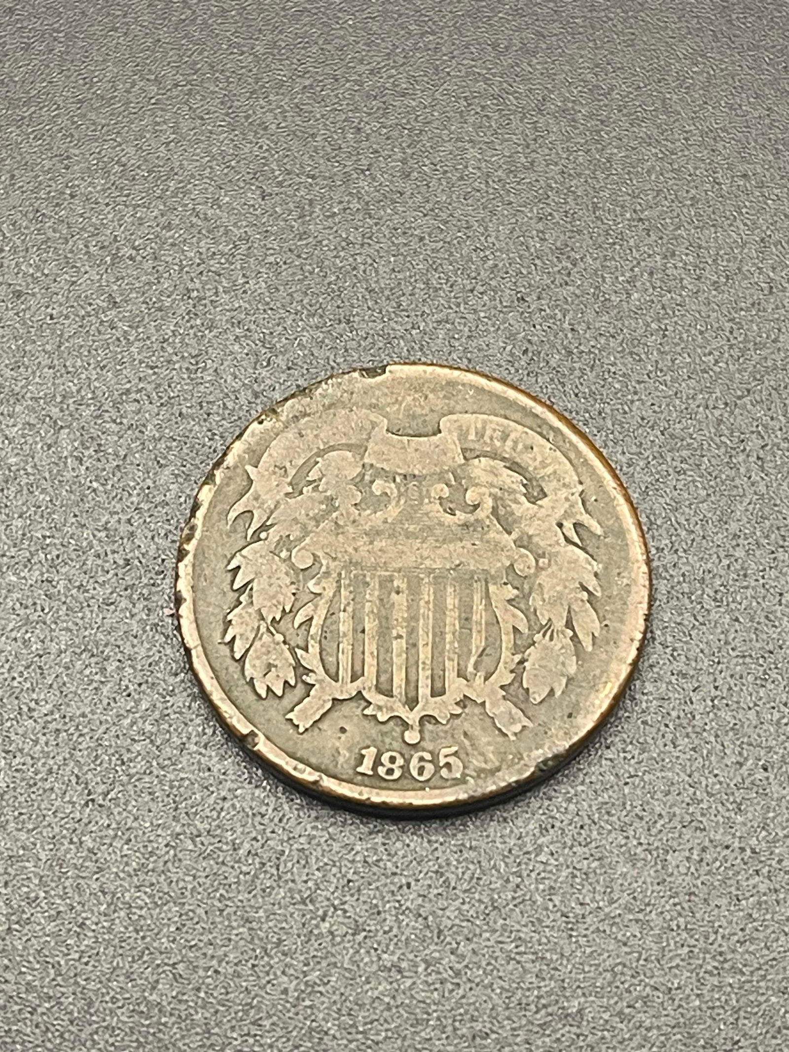 1865 US Copper 2 Cent Piece. (1 of 2)