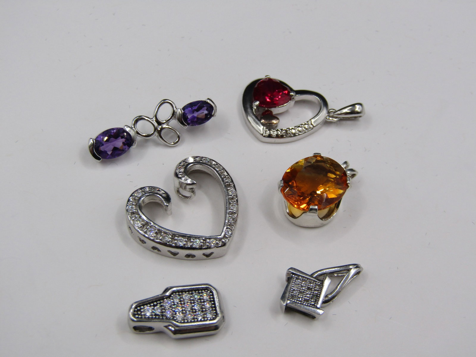 Lot of 6 Sterling Silver and Gem Pendants: Lot of 6 Sterling Silver and Gem Pendants Condition Yes, we will ship this item, we provide in house shipping to save our customers money. S&H fees and insurance will be added to your invoice. If you 