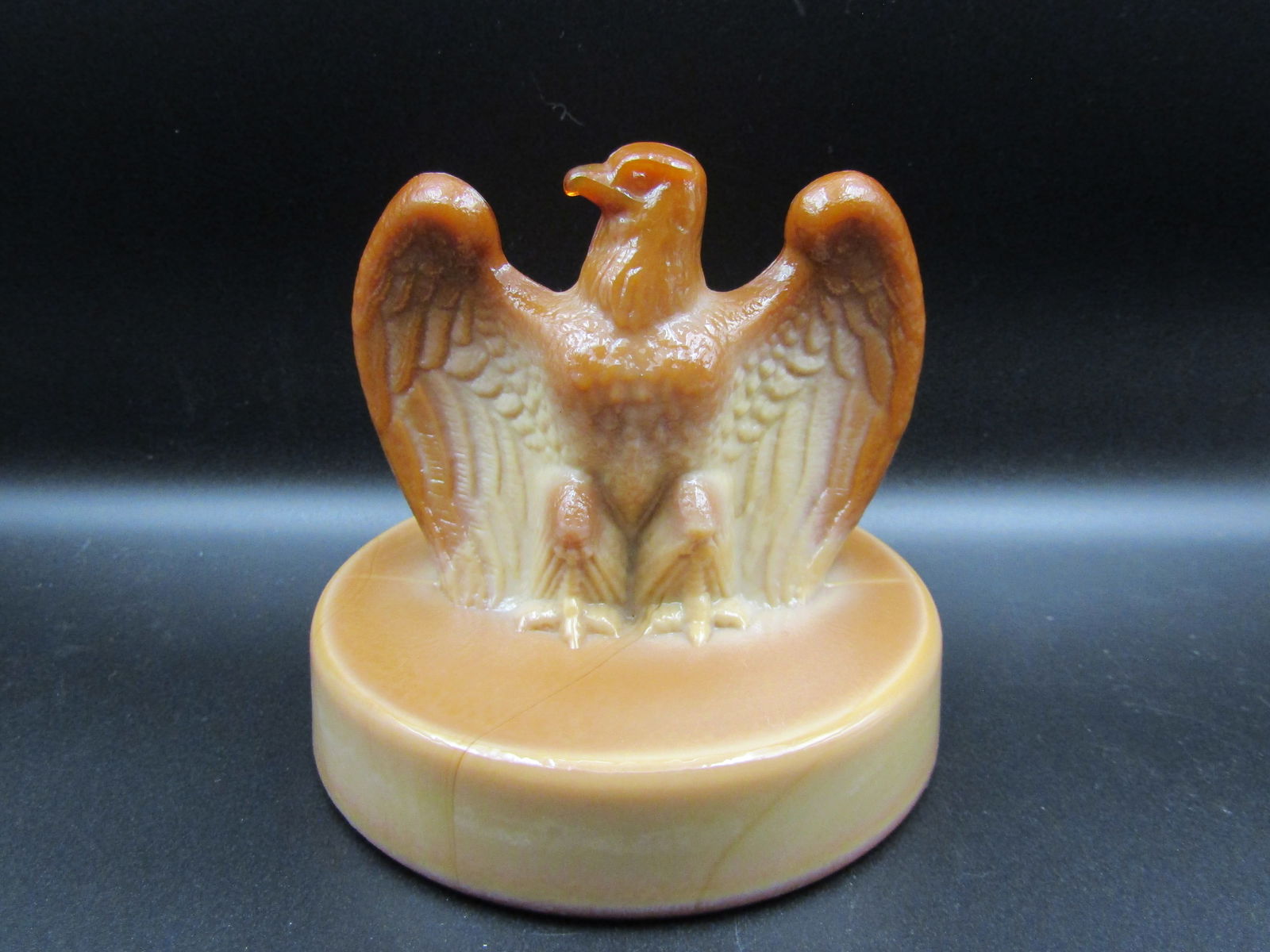 Vintage Fenton Chocolate Slag Glass Bicentennial Eagle Paperweight. 1976: Vintage Fenton Chocolate Slag Glass Bicentennial Eagle Paperweight. 1976 Condition Yes, we will ship this item, we provide in house shipping to save our customers money. S&H fees and insurance will be