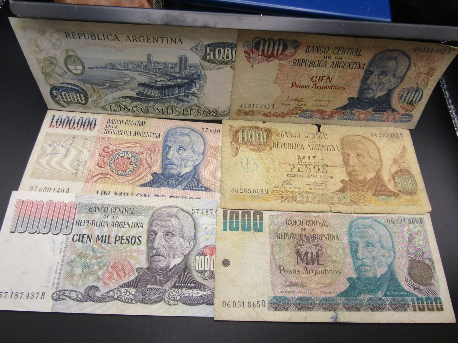 6- Argentina Bank Notes (1 of 3)