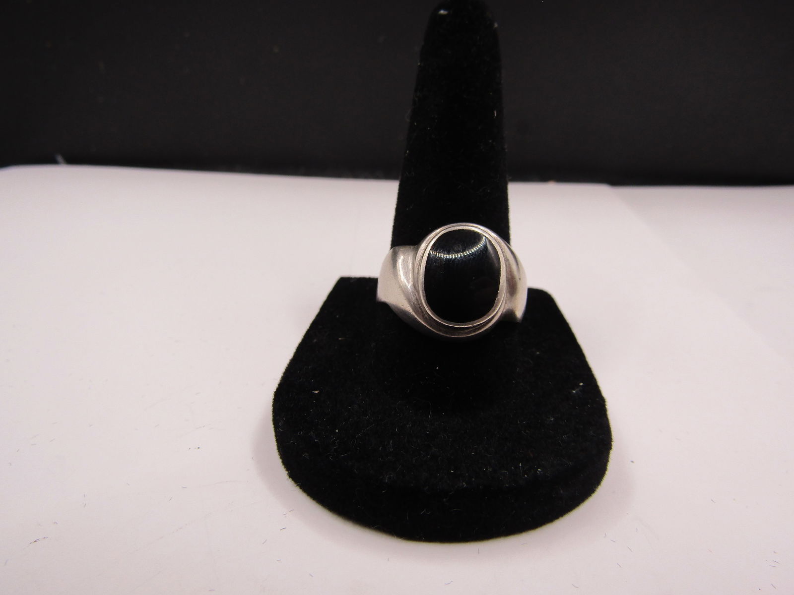 Sterling Silver Size 8.5 Black Onyx Ring (1 of 3)