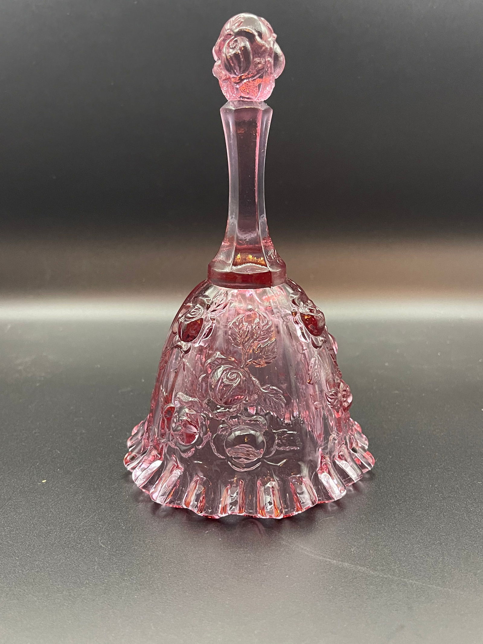 Vintage Fenton Cabbage Rose Dusty Light Pink Bell 7' (1 of 3)