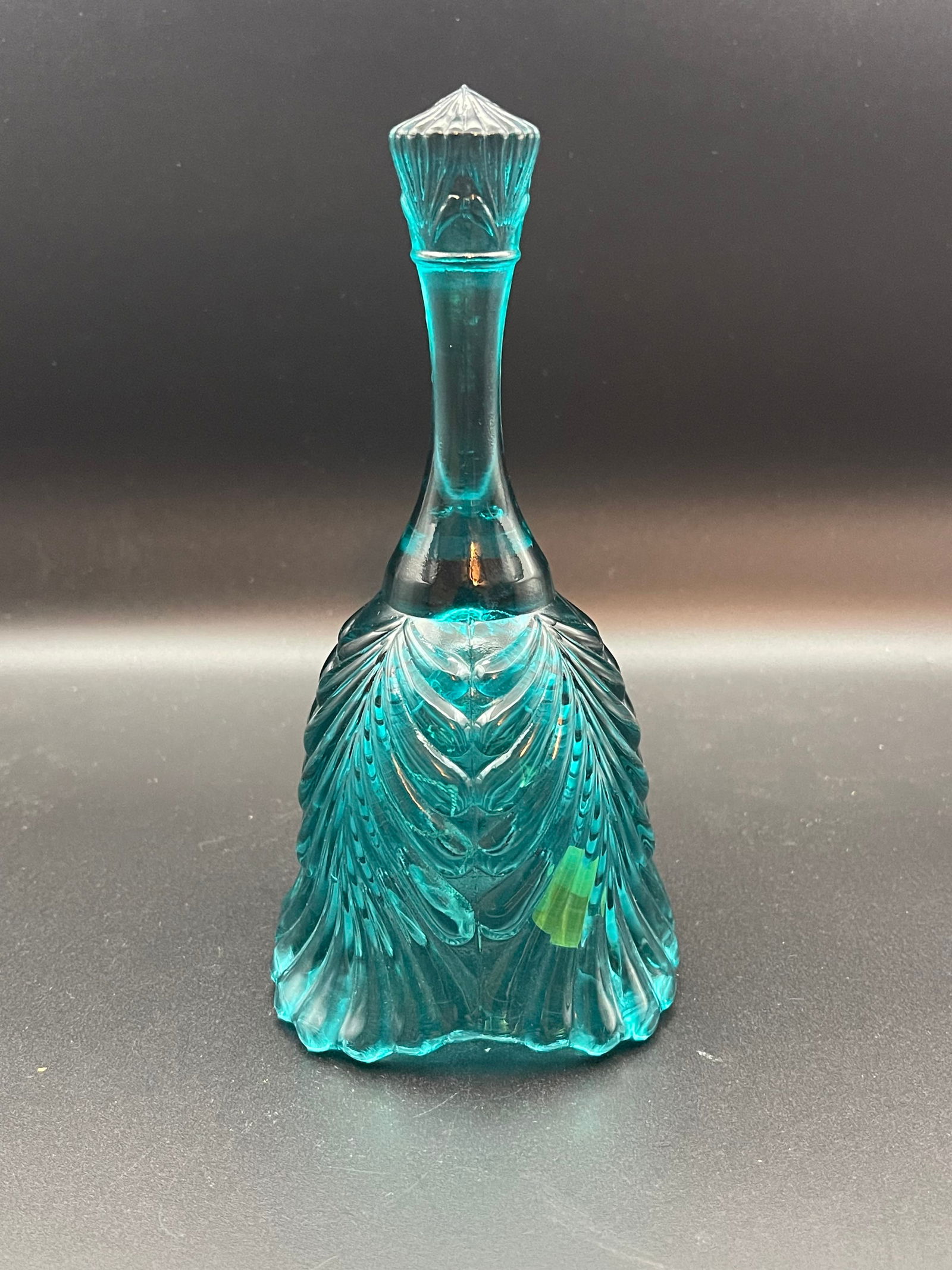 Vintage Fenton Glass Teal Blue Feather Bell: Vintage Fenton Glass Teal Blue Feather Bell Condition Yes, we will ship this item, we provide in house shipping to save our customers money. S&H fees and insurance will be added to your invoice. If yo