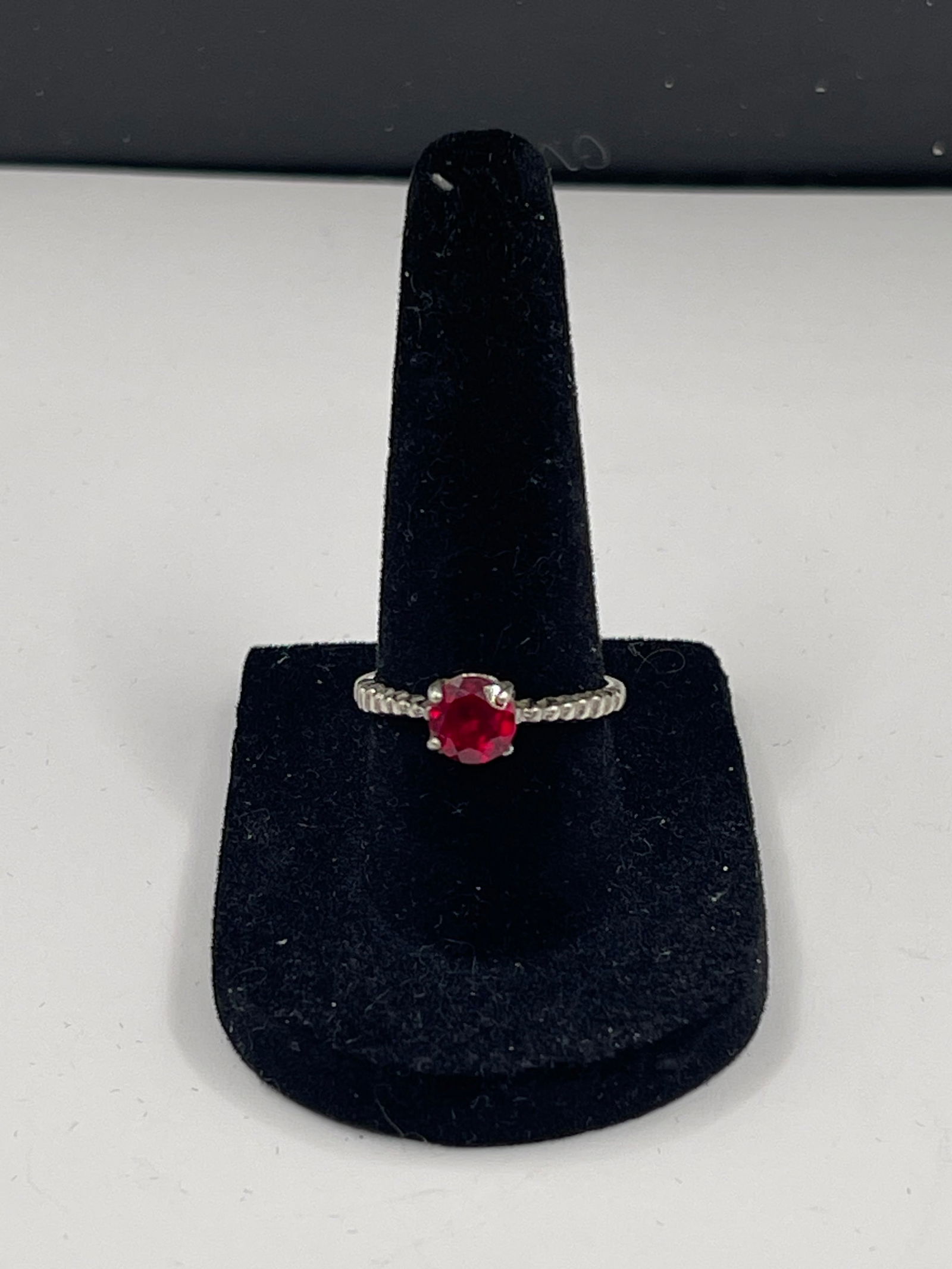 Sterling Silver Size 7.5 Ruby Red Gemstone Ring (1 of 4)