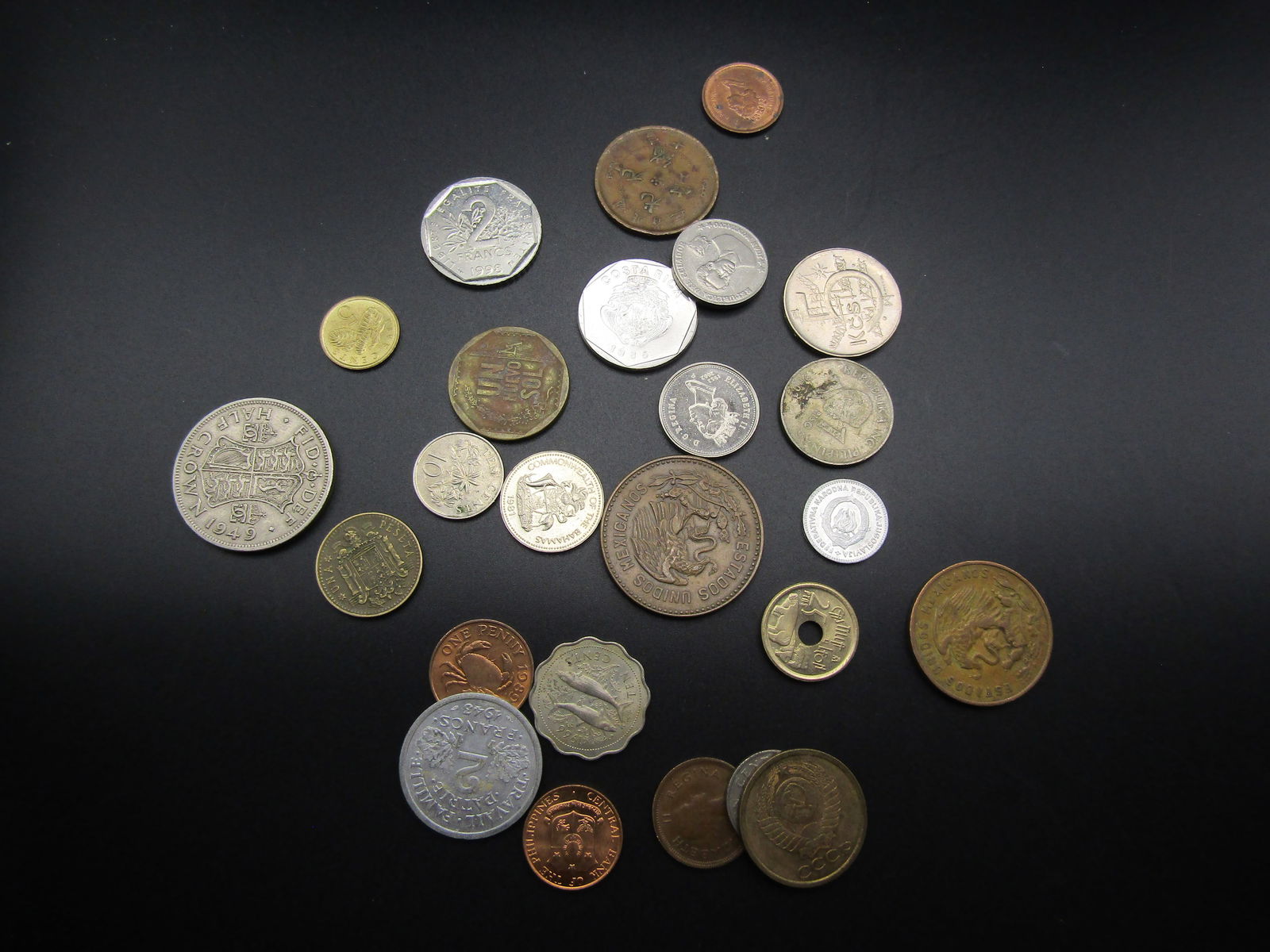 25 Unsearched World/ Foreign Coins (1 of 2)