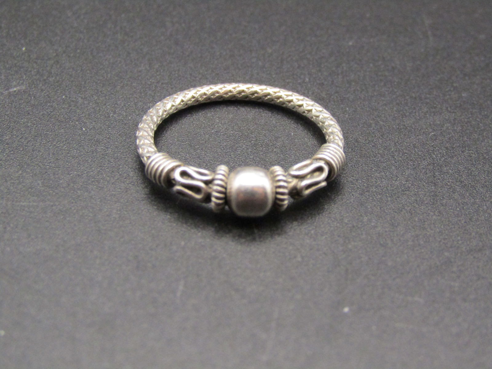 Vintage Sterling Silver Etruscan Revial Design, Size 7: Vintage Sterling Silver Etruscan Revial Design, Size 7