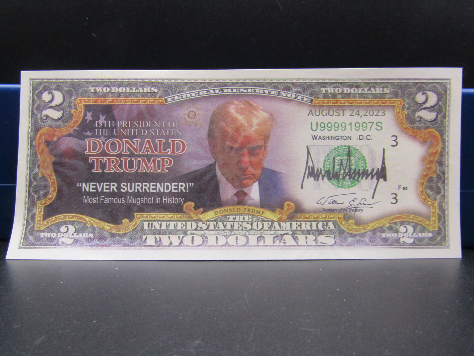 Donald Trump "Never Surrender" $2 Novelty Note: Donald Trump "Never Surrender" $2 Novelty Note