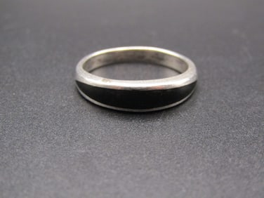 Vintage Sterling Silver and Black Stone Minimalist Ring, Size 7
