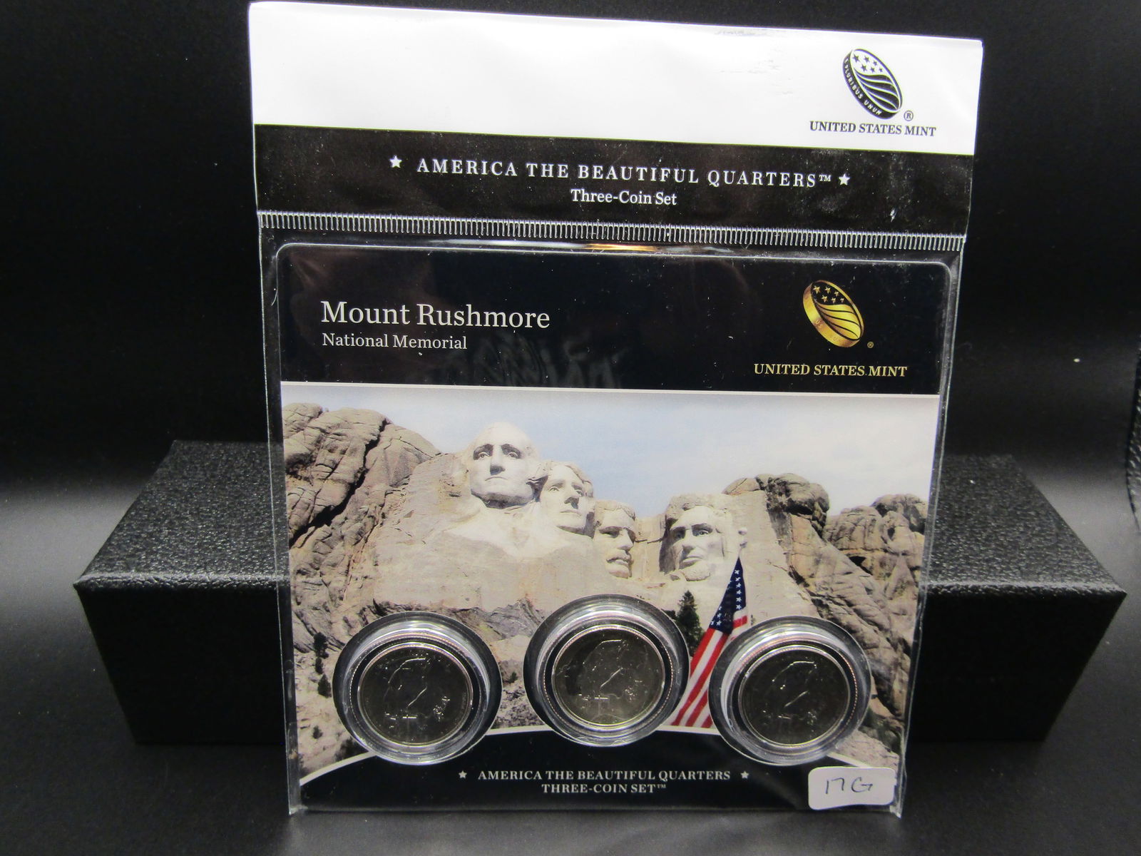 2013 Mount Rushmore US Mint America The Beautiful 3 Coin Set. UNC P and D, Proof S Mint Marks (1 of 3)