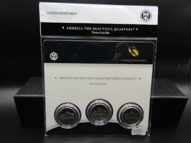 2010 Mount Hood  US Mint America The Beautiful 3 Coin Set. UNC P and D, Proof S Mint Marks