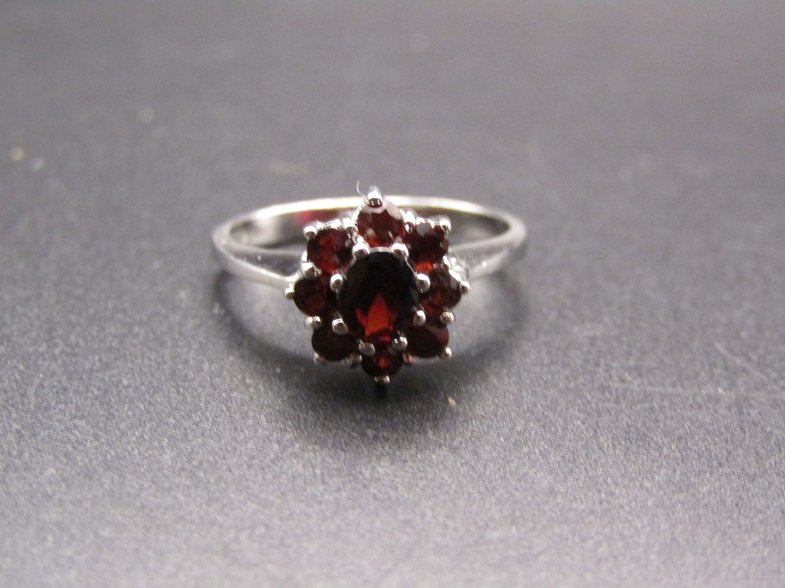 Vintage Sterling Silver, Red Garnet Floral Ring, Size 5.75: Vintage Sterling Silver, Red Garnet Floral Ring, Size 5.75