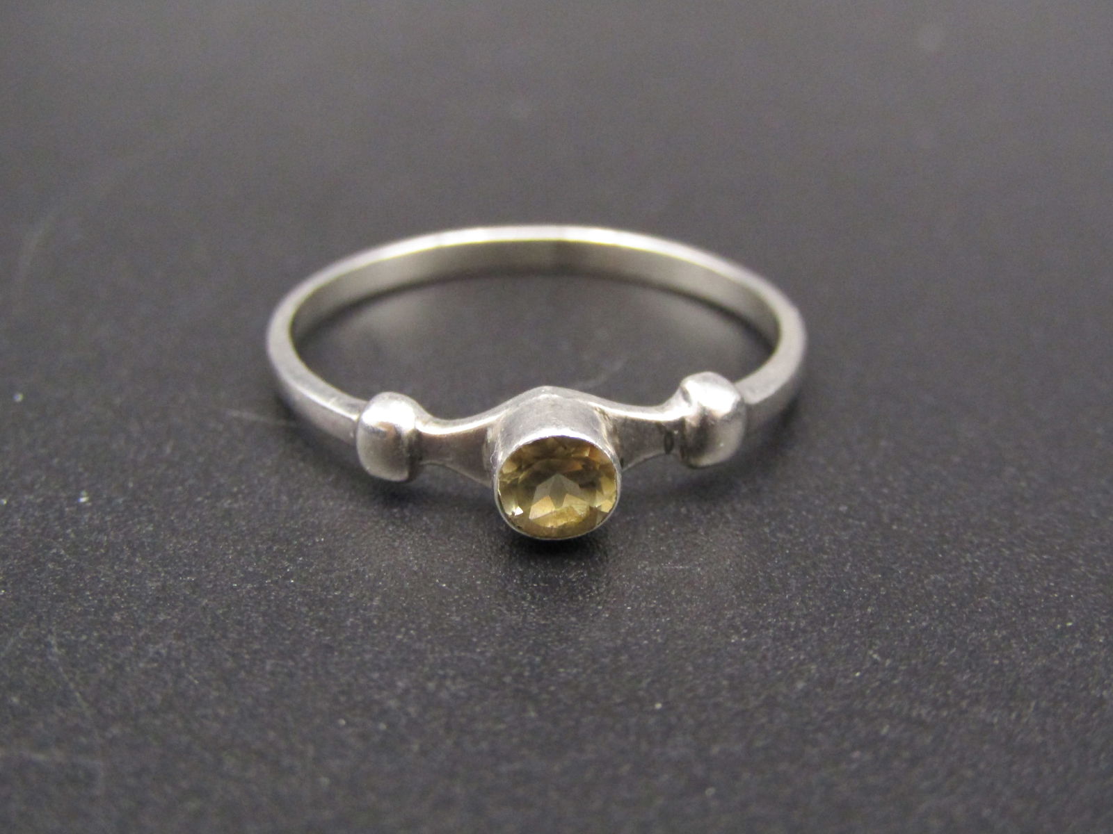 Vintage Sterling Silver Citrine Ring, Size 9 (1 of 2)