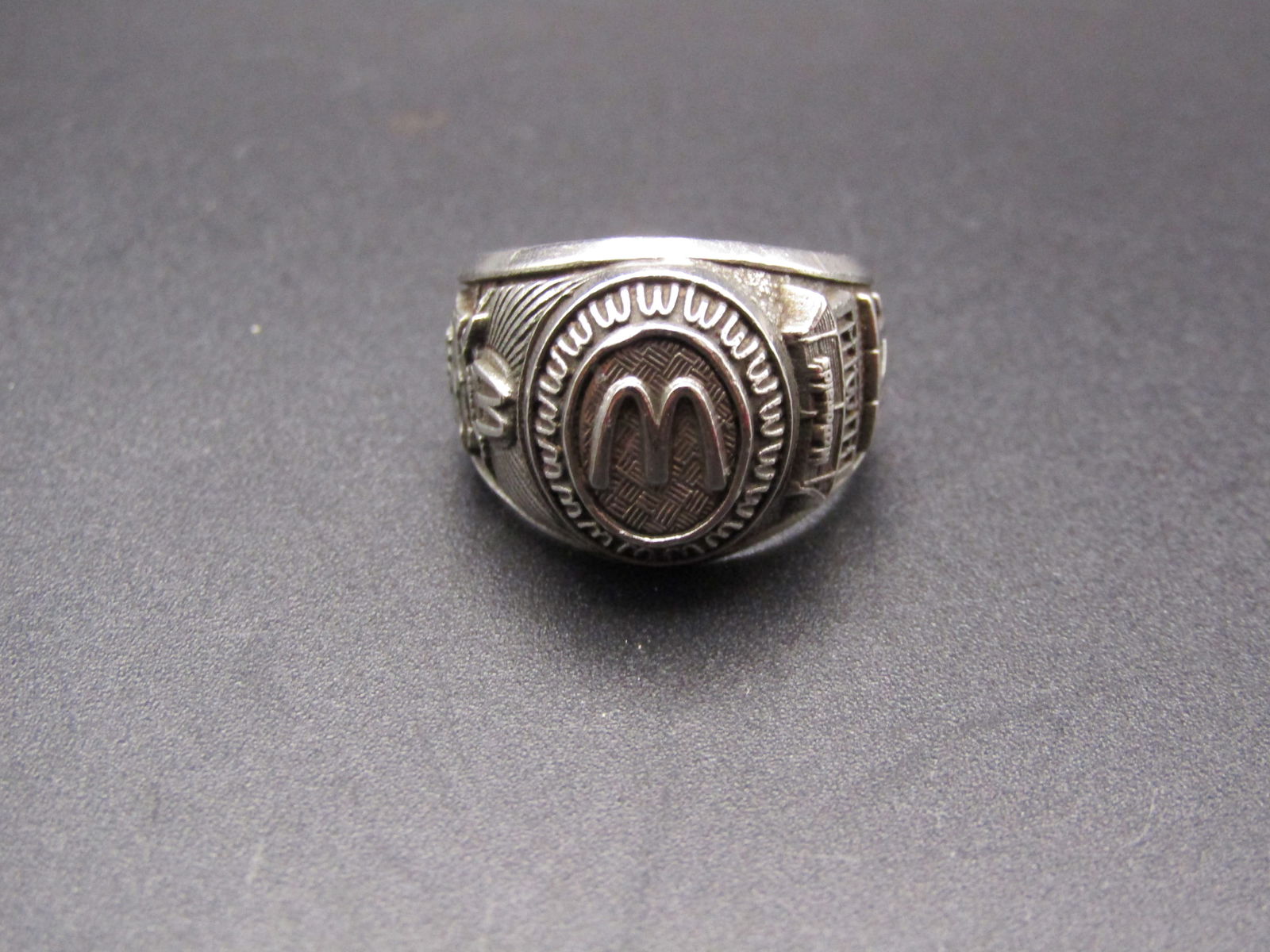 Vintage Sterling Silver McDonalds Employee Ring, Size 6 (1 of 3)