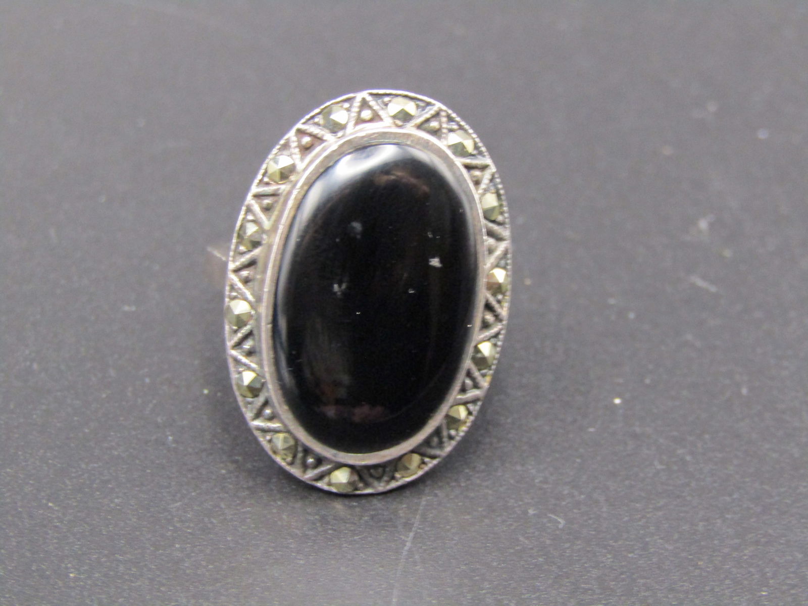 Vintage Sterling Silver Black Onyx/ Marcasite Ring, Size 7 (1 of 4)