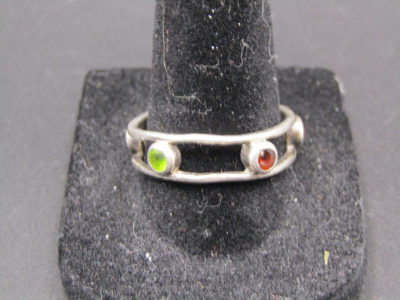 Vintage Sterling Silver Ring w/ 5 Different Gemstones, Size 9 (1 of 4)