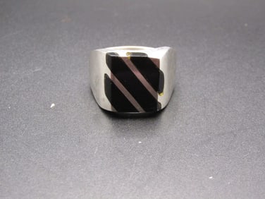 Vintage Size 10 Sterling Silver and Black Onyx Mens Ring