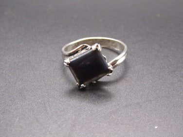 Vintage Sterlin Silver Black Onyx Square Cut Ring, Size 7.5