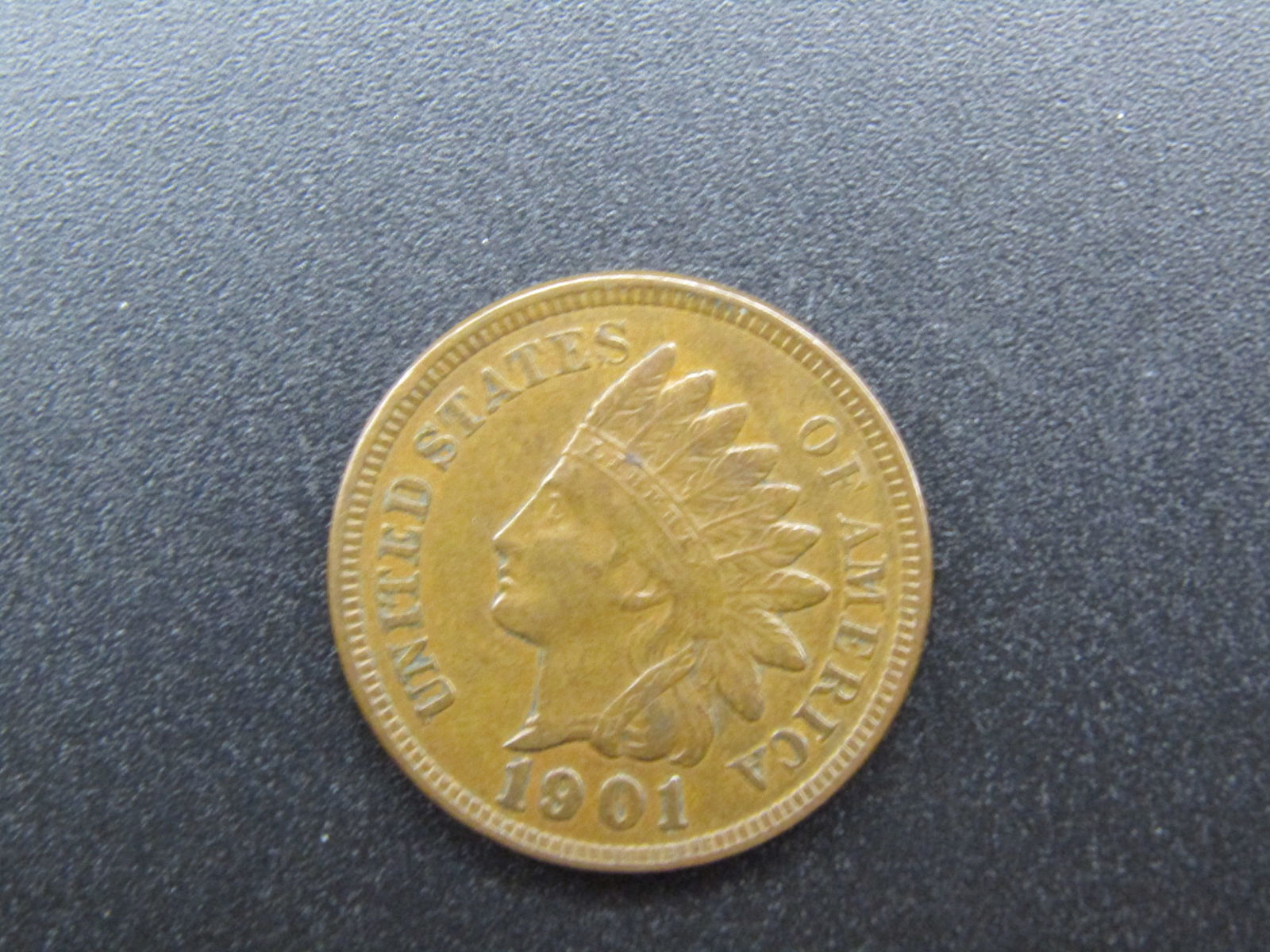1901 HIGH GRADE Indian Head Cent (1 of 2)