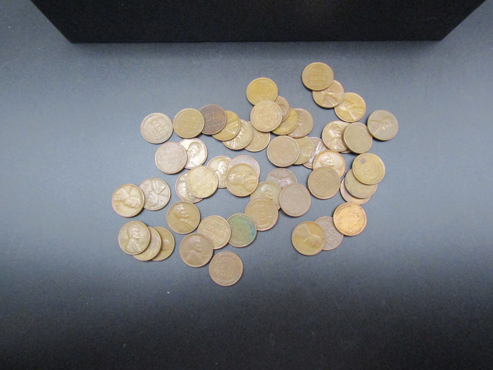 50 Unsearched Lincoln Wheat Cents (1 of 2)
