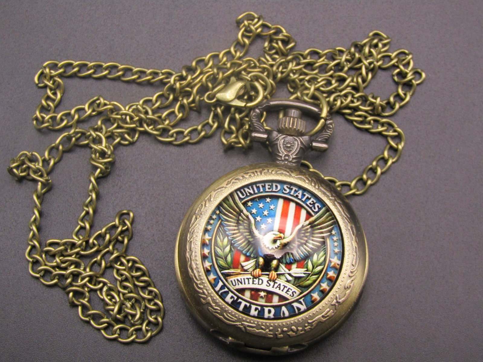 United States Veteran Pocket Watch + Chain - Working ! (1 of 3)