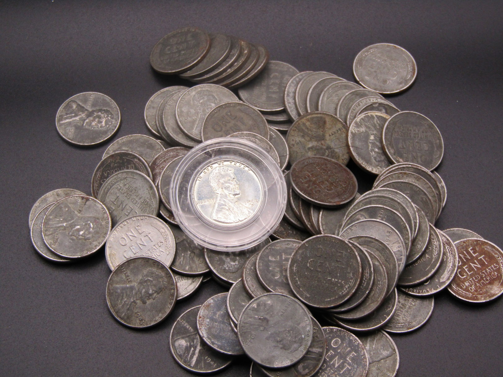 100 P,D,S Lincoln Steel Cents (1 of 4)