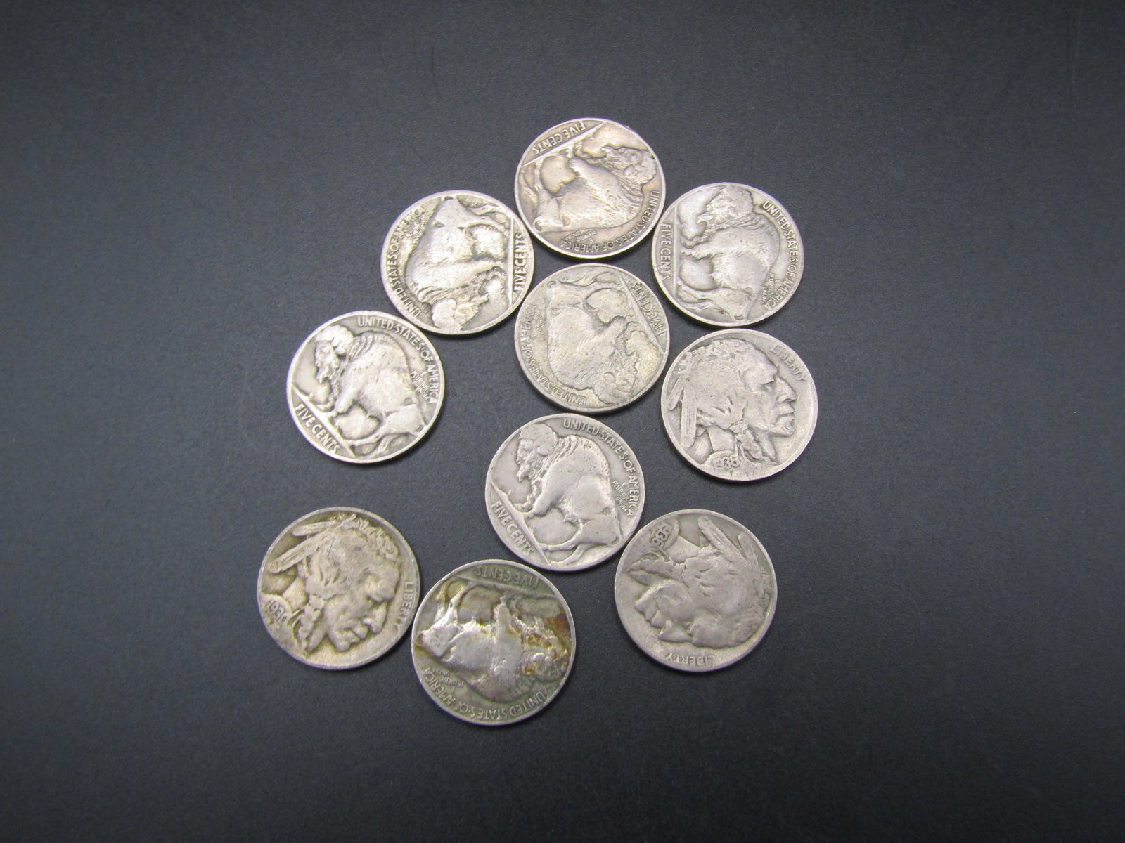 10 Mixed Date and Mixed MM Buffalo Nickels, Counted and Bagged - Unsearched per Consignor (1 of 2)