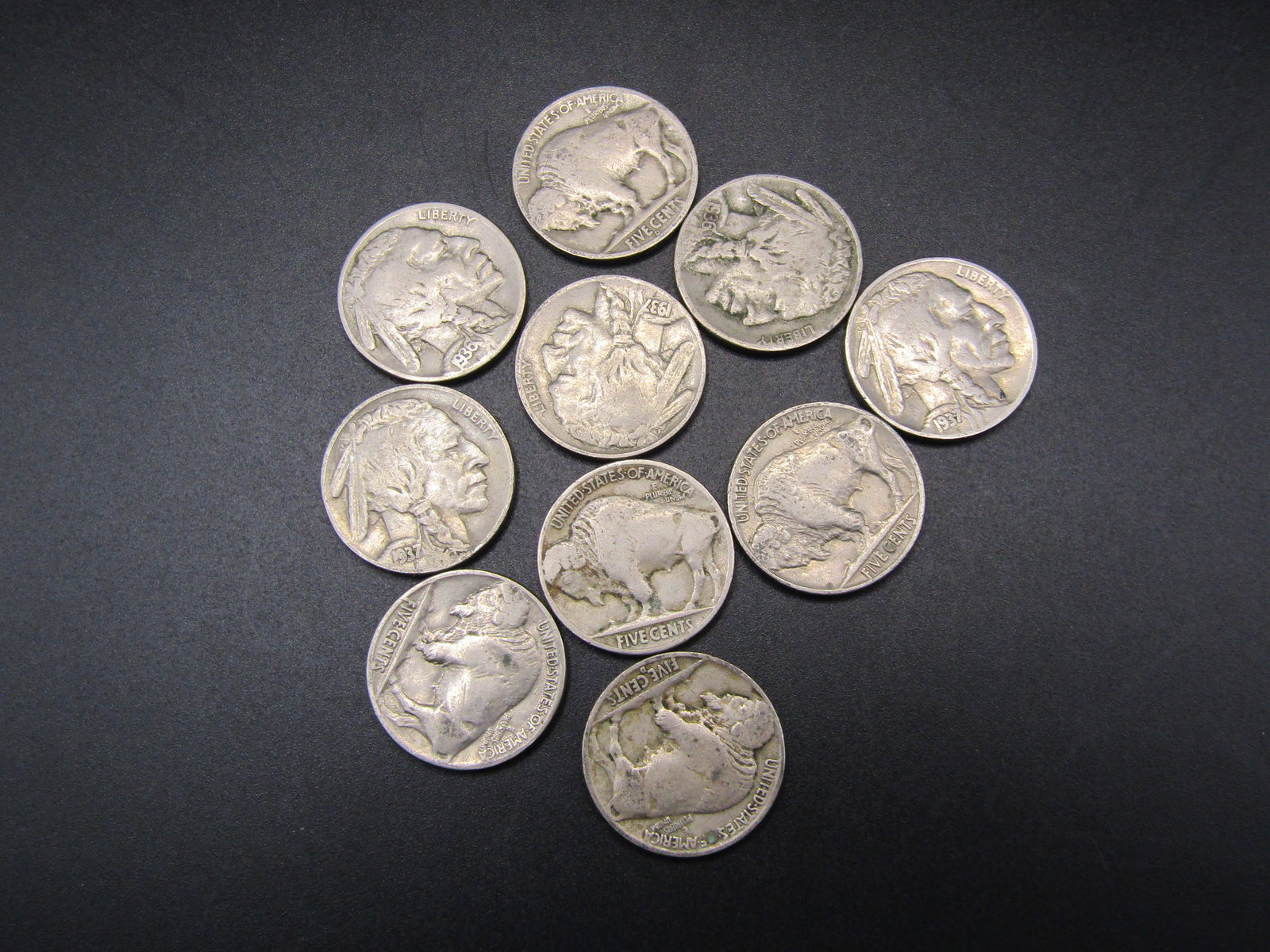 10 Mixed Date and Mixed MM Buffalo Nickels, Counted and Bagged - Unsearched per Consignor (1 of 2)