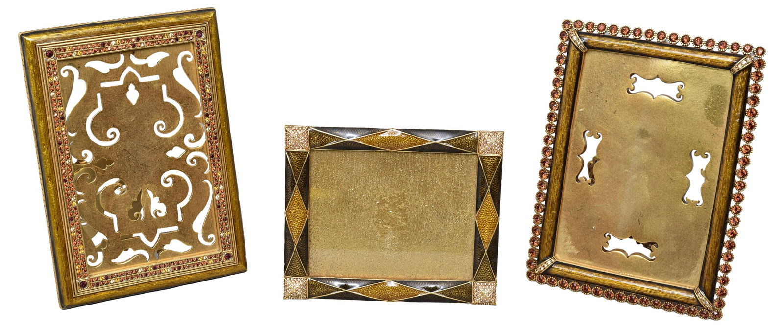 Jay Strongwater Picture Photo Frames: Dimensions: Two frames hold a 5 x 7 photo One frame holds a 4 x 3 photo The Arts Auction House offers local delivery to Manhattan, Connecticut and Westchester for most items excluding very large furni