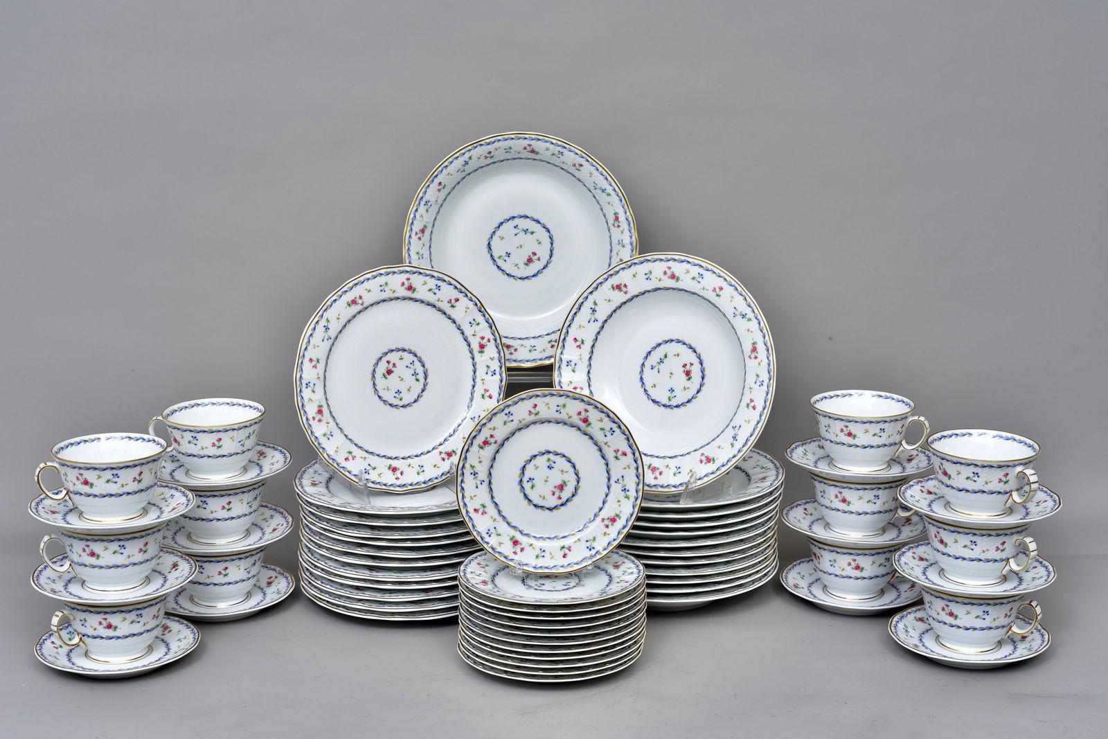 Bernardaud Limoges Artois Dinner Set (1 of 10)