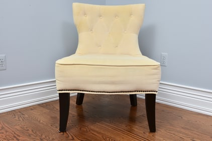 Tufted Back Accent Chair