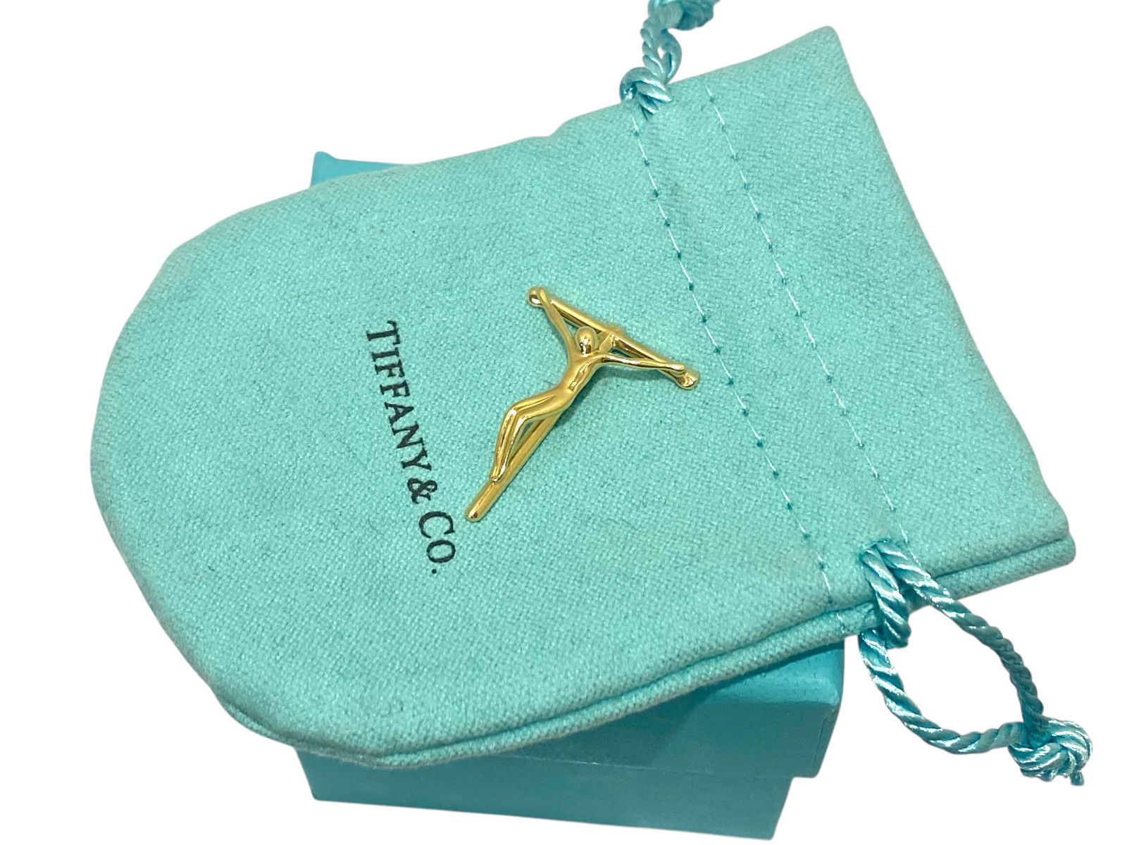 Elsa Peretti Tiffany & Co. 18K Yellow Gold & Rosary Pendant: Condition: Like New Brand: Tiffany & Co. Material: 18k Yellow Gold Hallmarks: " TIFFANY & CO.", AU 750, PERETTI" ,SPAIN. Dimensions: length: 1.1" Width: 0.9" Weight: 2.8 grams.