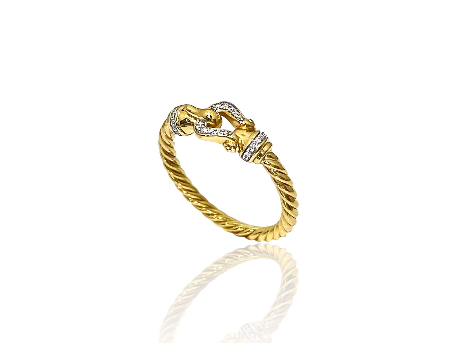 David Yurman Petite Buckle Ring 18K Yellow Gold with Diamonds, 2mm: Condition: Like New. Brand: David Yurman. Material: 18K Yellow Gold. GemStone: Pavé-set diamonds, 0.05 total carat weight. Ring Size: 6. Weight: 2.8 grams.