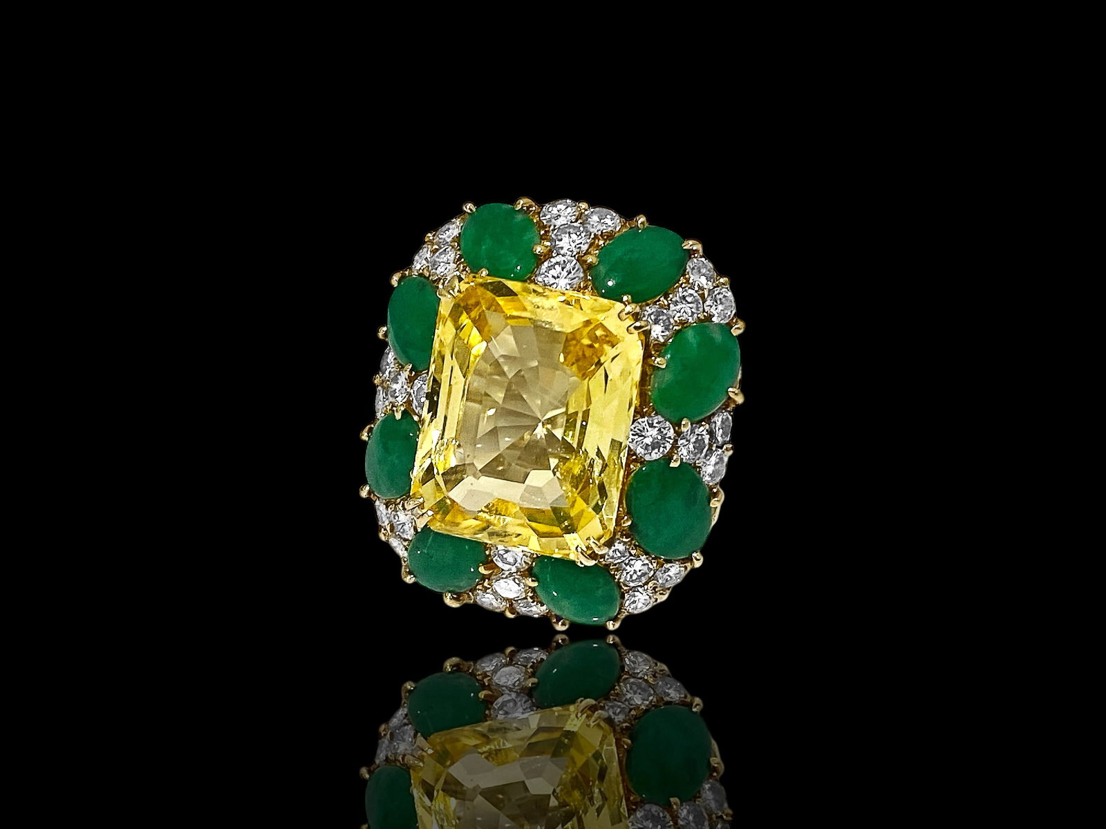 GIA Certified 33CT Intense Yellow Sapphire with Jade and Round Diamond Ring: Condition: GIA Certified and Like New Brand: Unbranded. Metal: 18k Yellow Gold. GemStone: Yellow Sapphire, Jade and Round Diamond. Sapphire Carat Weight: 33 Carats. Round Diamond: 32 stones, Apx 3CT,