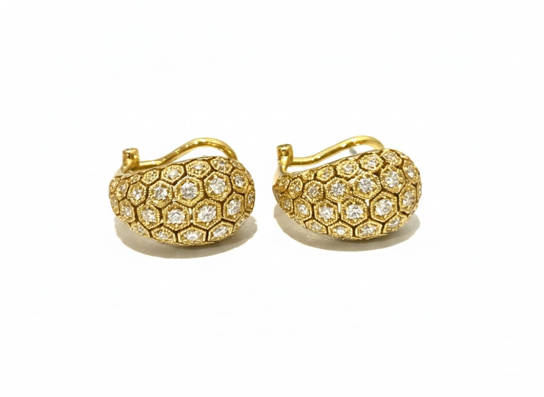 1.75 CTW Diamond Color Hoop Earrings in 18K Yellow Gold: Condition: Like New Brand: Unbranded Base Metal: 18k Yellow Gold Gemstone: Diamond Round Diamond count: 80 Round Brilliant Cut Diamonds Total Carat Weight: 1.75 CTW Color and Clarity: F, VS2-SI1 Dimen